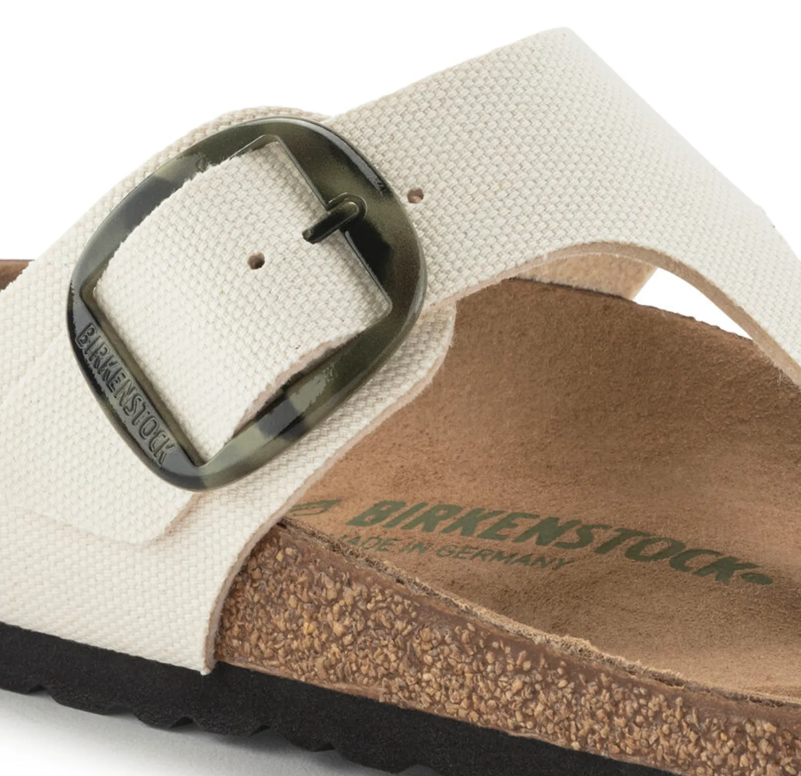 Birkenstocks Gizeh Vegan Big Buckle Eggshell