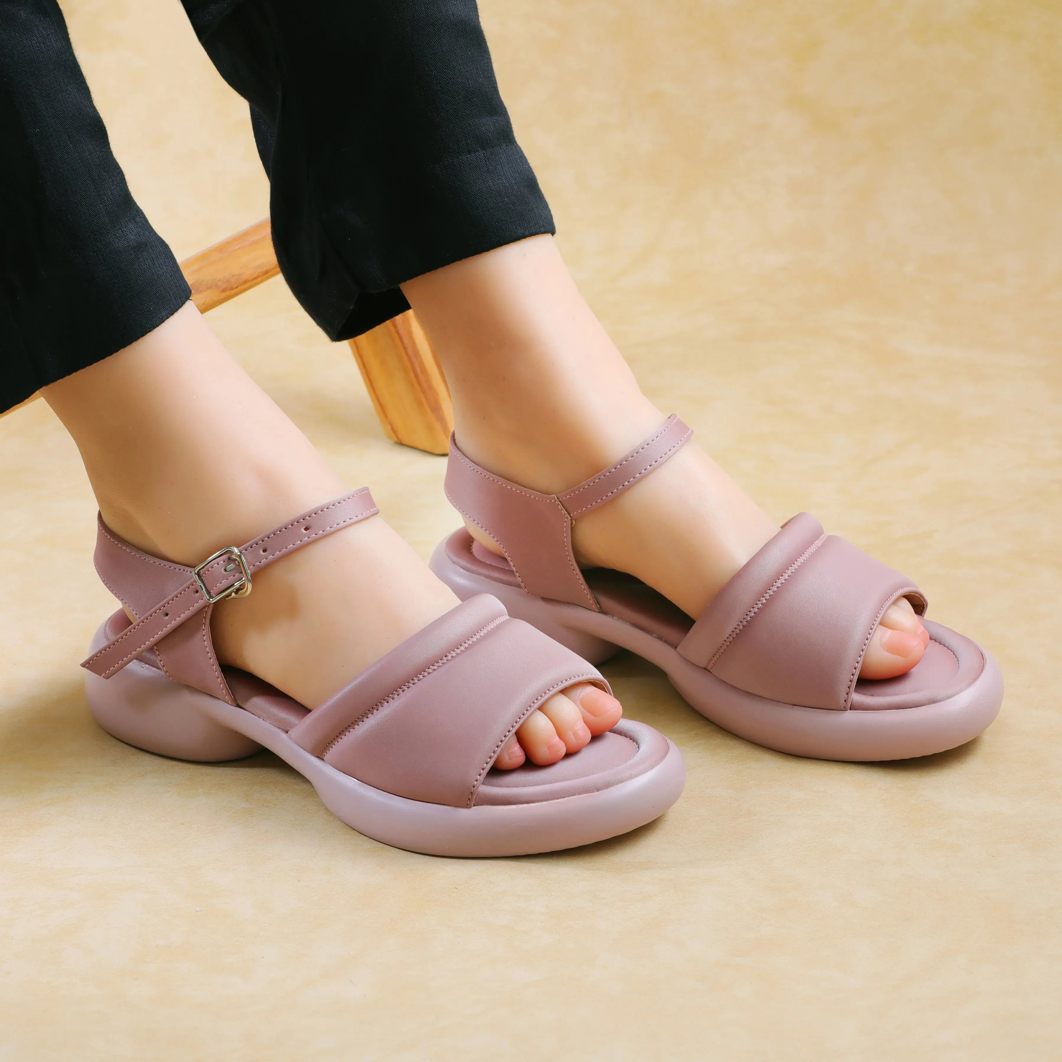 Cushia T-Pink Women sandal