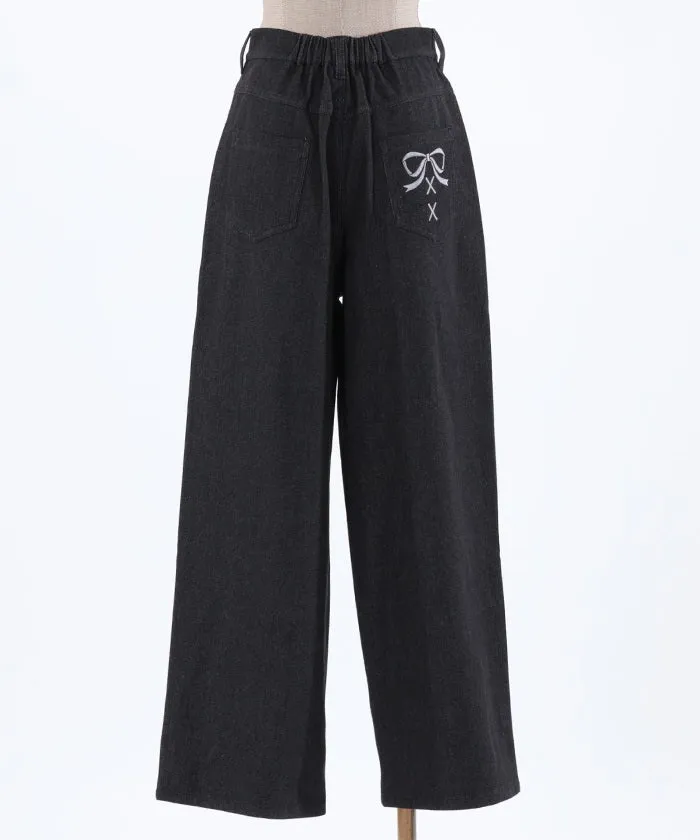 Denim Pants with Pearl Fasteners