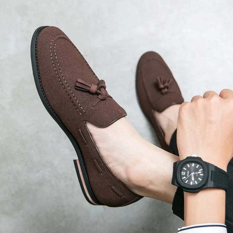 Elegant Shoes Men Classic Dress Loafers Men Brand Shoes Moda Italiana Suede Tassel Leather Shoes Formal Mocassim Masculino Couro