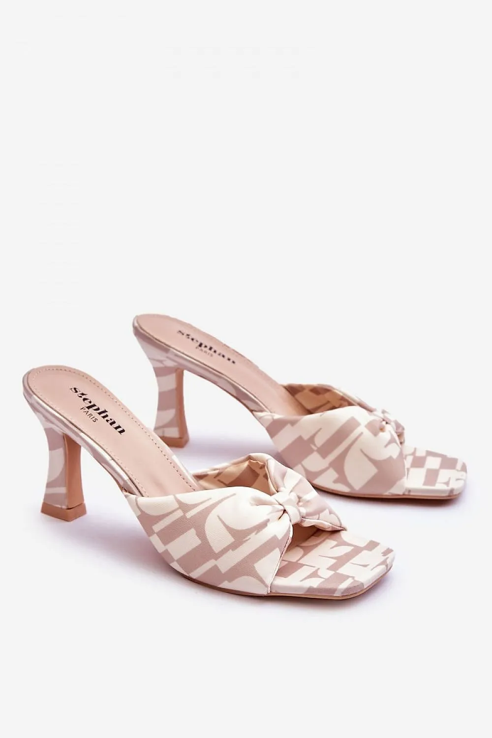 Flip-flops model 178372 Step in style