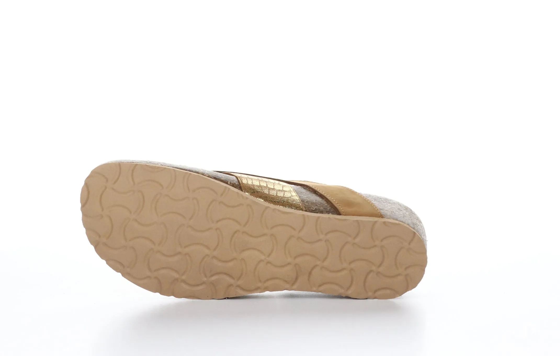 LABELLE Brandy Thong Sandals