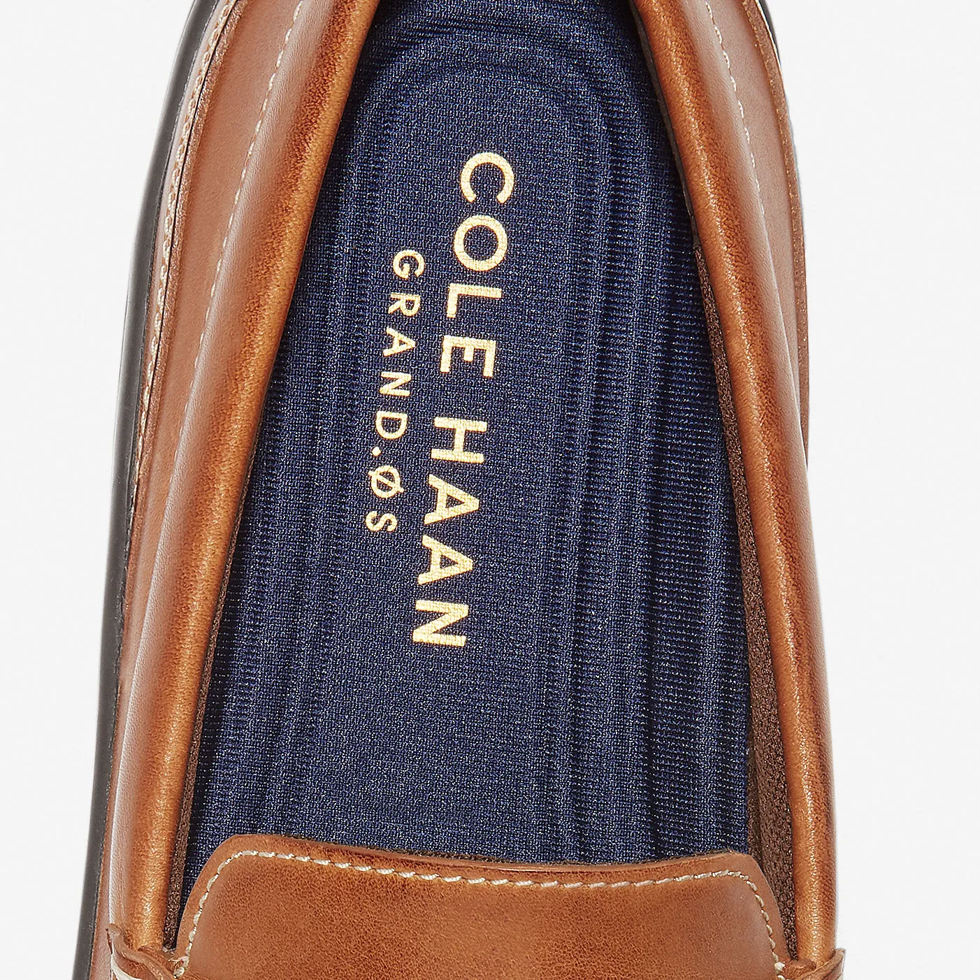MøtoGrand Traveler Moc Penny Loafer