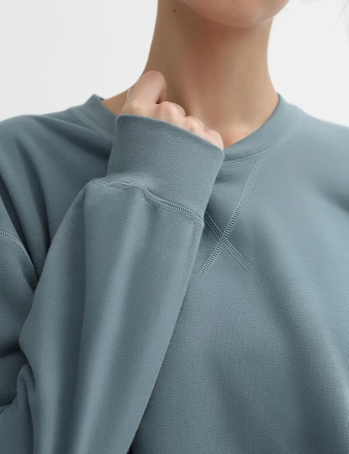 PUMIEY Women's Oversized Sweatshirt Crewneck Long Sleeve Loose Pullover Tops Fall Fashion Airy Collection