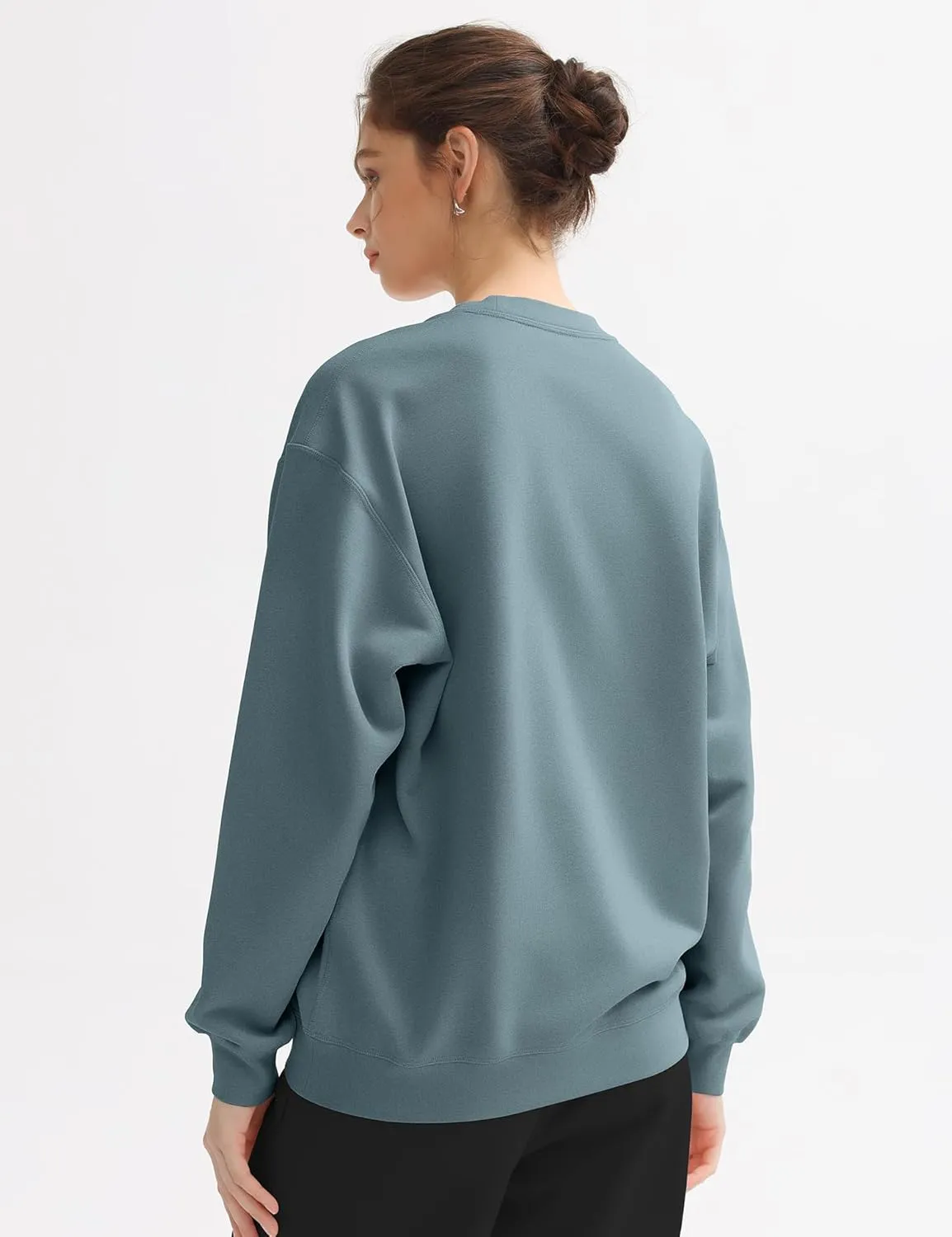 PUMIEY Women's Oversized Sweatshirt Crewneck Long Sleeve Loose Pullover Tops Fall Fashion Airy Collection